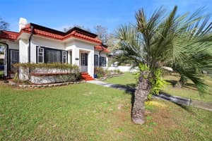 1601 1ST AVENUE, MOUNT DORA, FL 32757 Sold 07/14/25