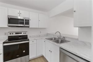 9516 DARIEN AVENUE, ORLANDO, FL 32817 Sold 04/11/25
