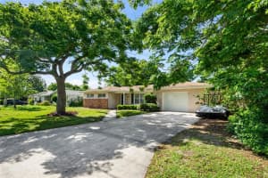 1508 AVENUE H NE, WINTER HAVEN, FL 33881 Sold 05/12/25