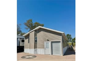 228 Broken Woods Blvd, DAVENPORT