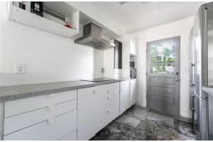 812 2ND STREET, ALTAMONTE SPRINGS, FL 32701 Sold 07/11/25
