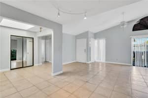626 GOLDEN SUNSHINE CIRCLE, ORLANDO, FL 32807 - MLS#MFRO6286137