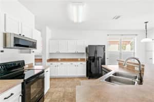 7630 BEAR CLAW RUN, ORLANDO, FL 32825 Sold 04/16/25