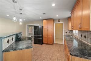 6331 LAKE LERLA DRIVE, APOPKA, FL 32712 Sold 04/23/25