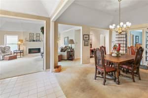 6058 JAMESTOWN PARK, ORLANDO, FL 32819 Sold 05/07/25