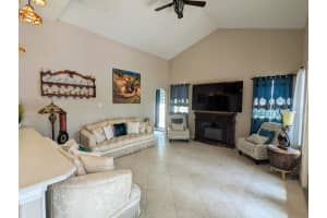 3011 SUMMER SWAN DR, ORLANDO, FL 32825 Sold 04/07/25