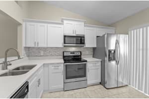 56 PINE ISLAND CIRCLE, KISSIMMEE, FL 34743 Sold 05/20/25