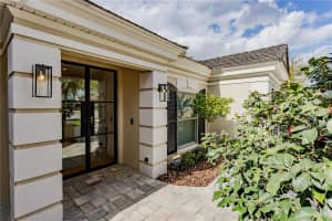 8929 CHARLESTON PARK, ORLANDO, FL 32819 Sold 06/06/25