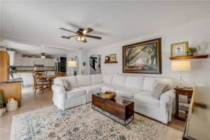 905 CASCADES PARK TRAIL, DELAND, FL 32720 Sold 05/21/25