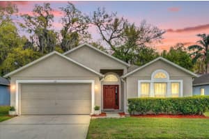 137 GOLFSIDE CIRCLE, SANFORD, FL 32773 Sold 04/22/25