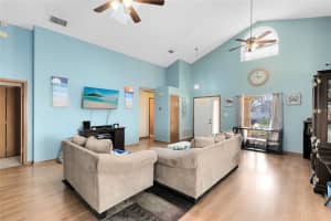 835 LONGLEAF PINE COURT, ORLANDO, FL 32825 Sold 06/09/25
