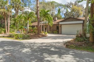 570 ACACIA AVENUE, MELBOURNE, FL 32904 Sold 05/28/25