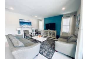 273 AUBURN AVENUE, KISSIMMEE, FL 34747 - MLS#MFRO6287374