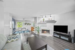 825 AGNES DRIVE, ALTAMONTE SPRINGS, FL 32701 Sold 05/27/25