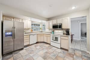 101 LUDLOW DRIVE, LONGWOOD, FL 32779 - MLS#MFRO6287595