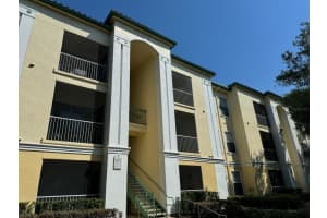 8902 Legacy Ct #107, KISSIMMEE