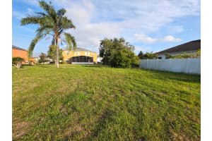 BRISTOL CIR, KISSIMMEE, FL 34758 Sold 04/28/25
