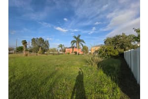 BRISTOL CIR, KISSIMMEE, FL 34758 Sold 04/28/25