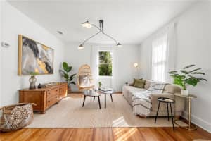 1855 CLOVERLAWN AVENUE, ORLANDO, FL 32806 Sold 04/11/25