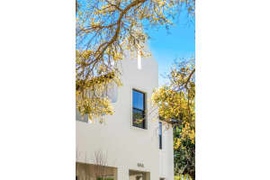 1018 STETSON STREET, ORLANDO, FL 32804 Sold 08/28/25