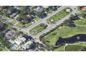 515 SNELL ISLE BOULEVARD, ST PETERSBURG, FL 33704 Sold 12/01/25