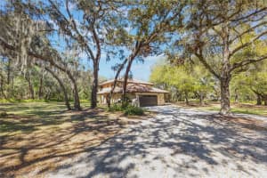 275 CLEARVIEW ROAD, CHULUOTA, FL 32766 Sold 05/01/25