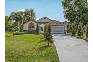 2200 PINE NEEDLE TRAIL, KISSIMMEE, FL 34746 - MLS#MFRO6288284