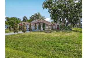 2200 PINE NEEDLE TRAIL, KISSIMMEE, FL 34746 - MLS#MFRO6288284