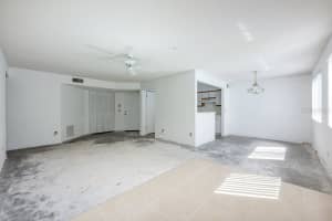 5274 TUNBRIDGE WELLS LANE, ORLANDO, FL 32812 Sold 04/15/25