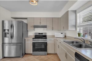 1708 MELVIN AVENUE, ORLANDO, FL 32806 Sold 05/01/25