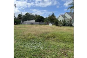 2436 Myrtle Ave, SANFORD