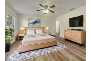 3527 65TH AVENUE CIRCLE, SARASOTA, FL 34243 Sold 12/04/25