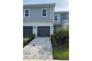 7810 Spectrum Dr, KISSIMMEE