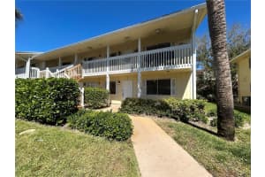 4605 BAYSHORE DRIVE, NAPLES, FL 34112 Sold 08/26/25