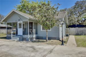 3807 SANFORD AVENUE, SANFORD, FL 32773 Sold 05/08/25