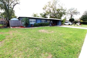 904 CRESTWOOD LANE, ALTAMONTE SPRINGS, FL 32701 Sold 05/05/25