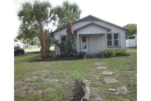 744 Myrtle Ave, VENICE