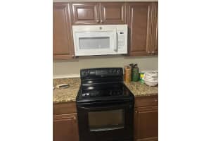 744 MYRTLE AVENUE, VENICE, FL 34285 - MLS#MFRO6288757