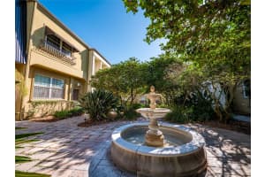 620 CHURCH STREET, ORLANDO, FL 32801 Sold 04/21/25