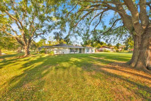 141 GREENFIELD ROAD, WINTER HAVEN, FL 33884 Sold 07/25/25