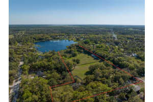 372 CARPENTER AVENUE, OSTEEN, FL 32764 Sold 09/30/25