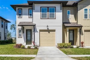 824 Longboat Dr, DAVENPORT