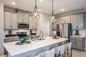 723 SOUTHERN EDGE WAY, SANFORD, FL 32771 Sold 06/06/25