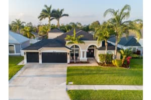 814 CHAMBERLIN TRAIL, ST CLOUD, FL 34772 Sold 05/06/25