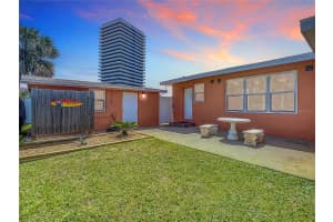 385 WOODLAND AVENUE, DAYTONA BEACH, FL 32118 Sold 06/27/25