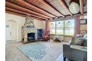 385 WOODLAND AVENUE, DAYTONA BEACH, FL 32118 Sold 06/27/25