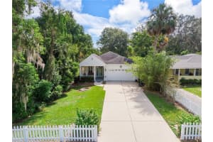 322 RHODES STREET, MOUNT DORA, FL 32757 Sold 08/21/25