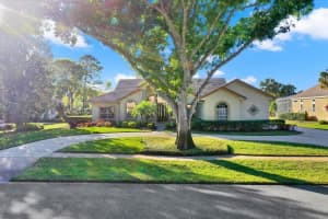 2230 LAKE CRESCENT COURT, WINDERMERE, FL 34786 Sold 06/06/25