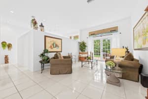821 CRESTVIEW CIRCLE, WESTON, FL 33327 Sold 06/30/25