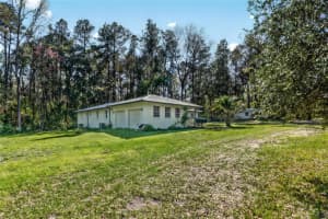 11621 NW COUNTY ROAD 236, ALACHUA, FL 32615 Sold 04/18/25